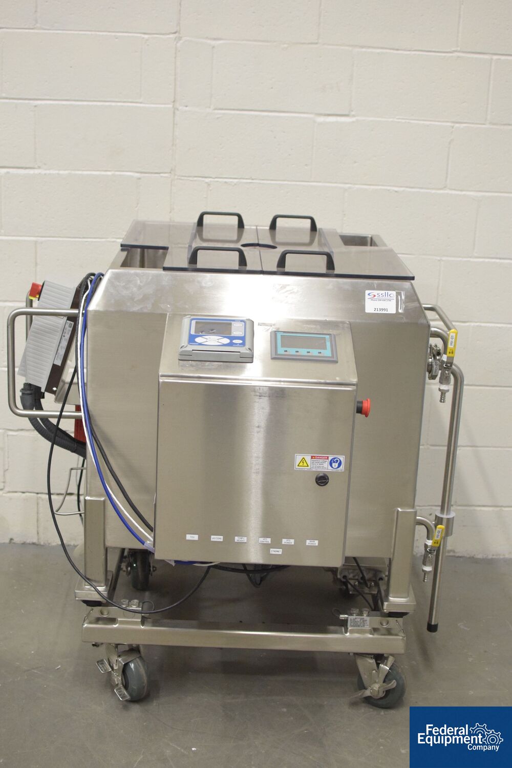 GE Xcellerex Quad Mixing System, Model XDUO200T Federal Equipment