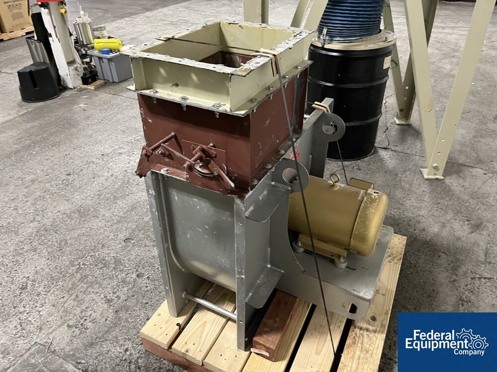 1,648 Sq Ft AAF Dust Collector, C/S, Model 2RC8, 10 HP Federal Equipment Company