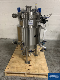 Image of 100 Liter B. Braun Biotech Fermenter, 316L S/S, 50/75# 02