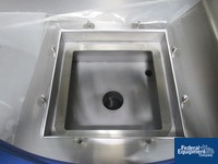 Image of 80" CPS Isolator, 316L S/S, 4 Glove 16