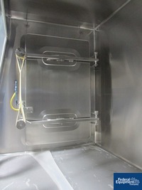 Image of 80" CPS Isolator, 316L S/S, 4 Glove 17