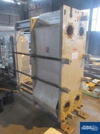Image of 1,848 Sq Ft ITT Bell & Gosset Plate Heat Exchanger, S/S, 150# 02