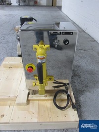 Image of Freund-Vector TFC-LAB Micro Roll Compactor 04