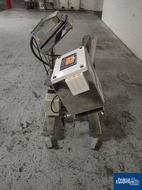 Image of Eriez Metal Detector, Model DSP 1.5X4 SLAR 04