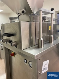 Image of Pharma Packaging Bottle Filling Line, Model 8-1 VitaCount 08