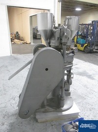 Image of Stokes Model BB2 Tablet Press, 27 Station 06