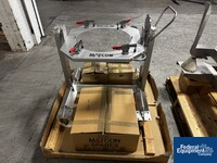 Image of Metolift Pillar Lift Discharge Station, Model M5414-83-C2D2 26