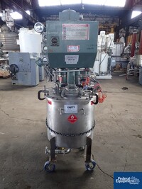 Image of 50 Gal Myers Tri Shaft Vacuum Mixer, Model V550/500 05