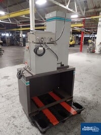 Image of 15 Ton Carver Press, Model 3888, 6" x 6" 05