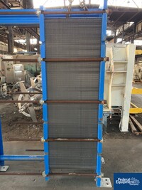 Image of 798 Sq Ft APV Plate Heat Exchanger, S/S, 150# 08