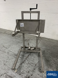 Image of MG2 Futura Capsule Filling Machine Powder and Pellets 40