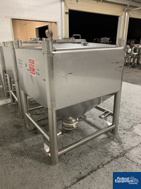 Image of 1,350 Liter GEA Buck Systems Tote, model 13373-A02 04