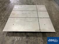 Image of 60" x 60" Scale Plateform Base, S/S 02
