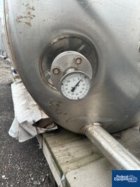 Image of 300 Gal Mueller Insulated Tank, S/S 15#-FV 09