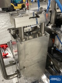 Image of ACG Pam Liquid Filling Encapsulator and Bander 17