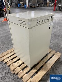 Image of Forma Scientific 3110 C02 Incubator 05