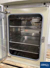 Image of Forma Scientific 3110 C02 Incubator 09