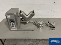 Image of GlobePharma Mini Blend V-Blender 03