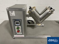 Image of GlobePharma Mini Blend V-Blender 04