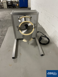 Image of GlobePharma Mini Blend V-Blender 05