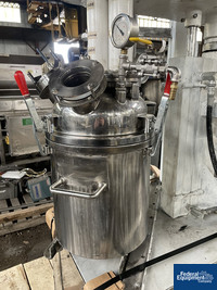 Image of 7.5 HP Myers Triple Shaft Vacuum Disperser, Model HVL550/500E 09