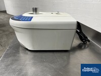 Image of CEM Discover Microwave Synthesizer, Model 908005 03
