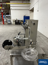Image of Labeler 02