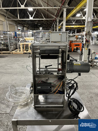 Image of Labeler 03