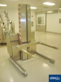 Image of Mobile SS Electric Tote-Bin Lifter 04
