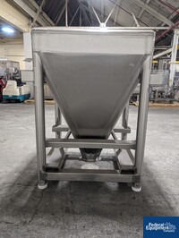 Image of 1,000 Liter Custom Powder System Stainless Steel Tote 04