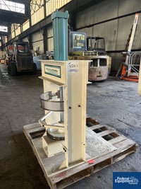 Image of 5 Gal Morehouse Cowles Triple Shaft Vacuum Mixer, Model VIscomax 3V-5-5-3X 18