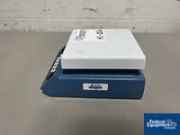 Image of Cole-Parmer Digital Hot Plate Stirrer, Model 04644-10 03