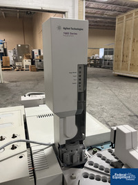 Image of Agilent 6890A Gas Chromatograph 09