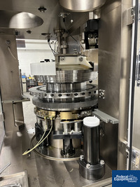 Image of Kikusui Tablet in Tablet Press, Model Aquarius G-J/DC 14
