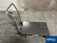 Image of HaulMaster Hydraulic Table Cart, 1000# 05