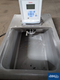 Image of Thermo Scientific HAAKE S30 Heated Circulating Water Bath with SC100 Digital Circulator 05