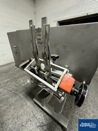 Image of CVC Inline Capper, Model CVC 1205 11