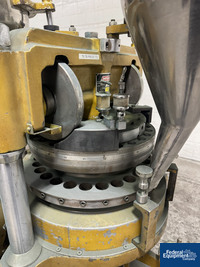 Image of Misido Rotary Tablet Press, Model DO-27, 27 Station 09