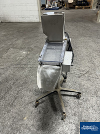 Image of George Nutting Tablet Deduster, S/S 05