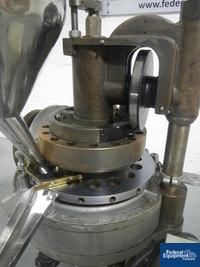 Image of Manesty D3B Tablet Press, 16 Station 07