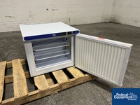 Image of 1.5 Cu Ft VWR Countertop Freezer, Model HCUCSS-0120 06