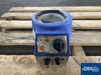 Image of Lot of (2) 250ml Electromantle EMA Mantles 08