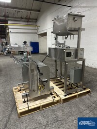 Image of Aesus Four Gear Pumps Liguide Filling Machine 03