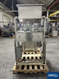 Image of Aesus Four Gear Pumps Liguide Filling Machine 04