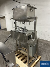 Image of Aesus Four Gear Pumps Liguide Filling Machine 10