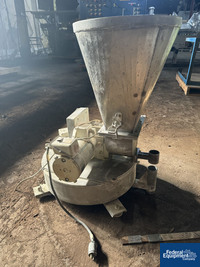 Image of K-Tron Twin Screw Gravimetric Feeder, S/S 04