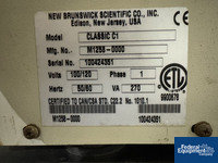 Image of New Brunswick Platform Shaker 02