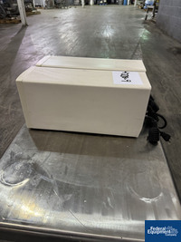 Image of APC Uninterruptible power systems 02