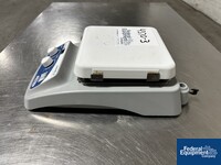 Image of VWR 7" x 7" Ceramic Top Digital Hot Plate / Stirrer 03