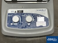 Image of VWR 7" x 7" Ceramic Top Digital Hot Plate / Stirrer 06
